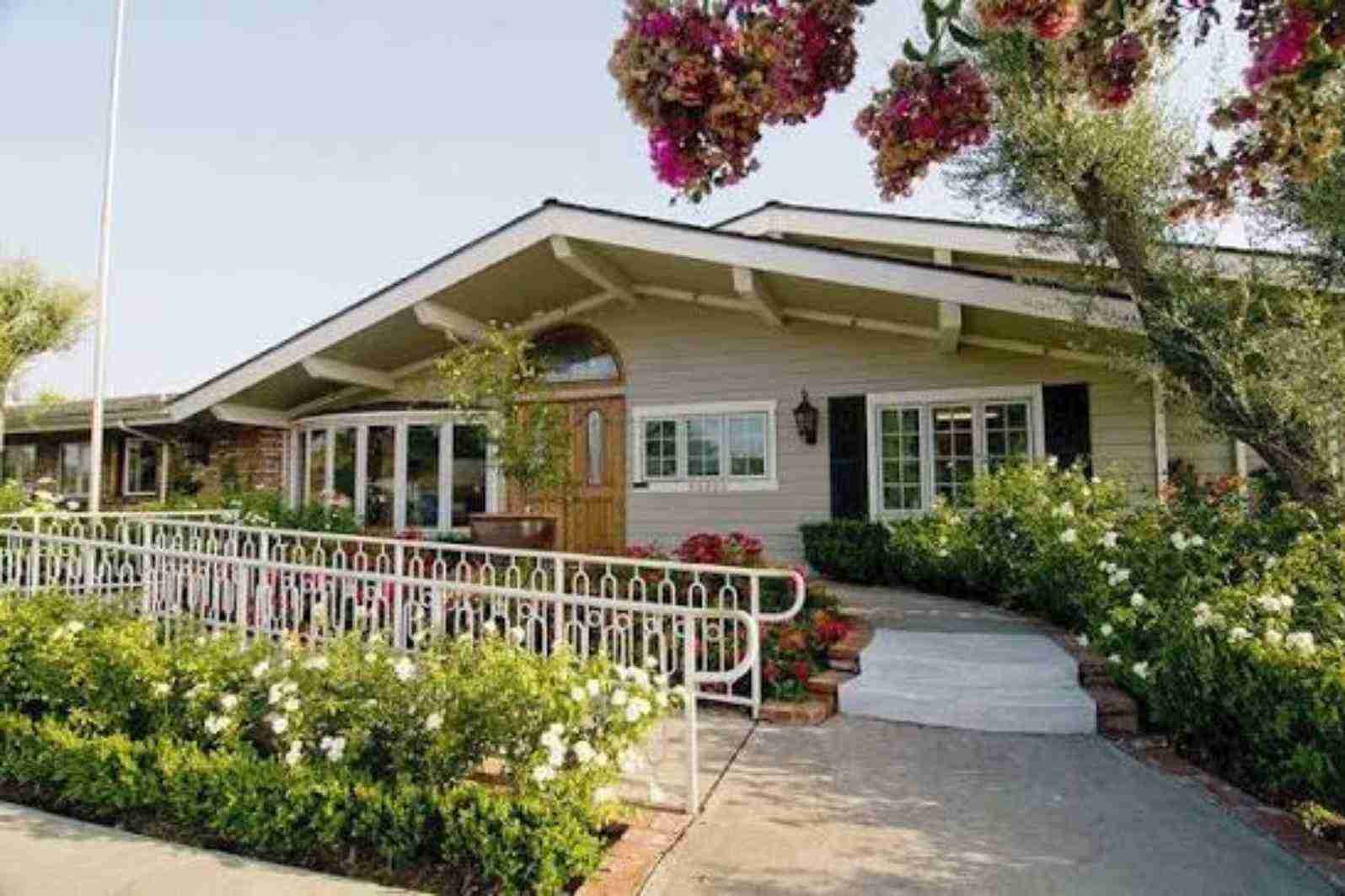 canyon oaks nursing and rehabilitation center