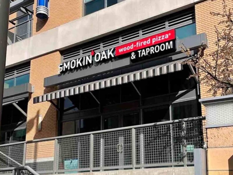 smokin' oak wood-fired pizza and taproom