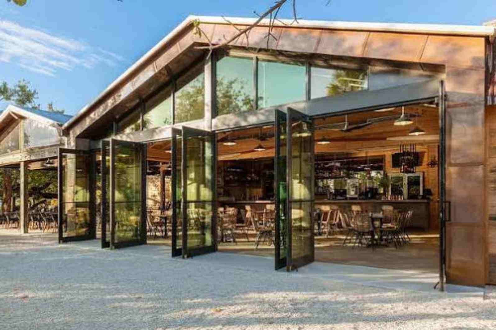 mar vista dockside restaurant & pub